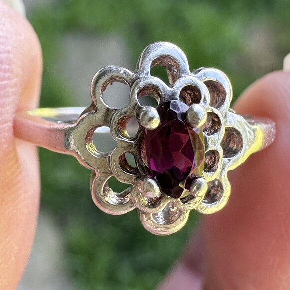 VTG‎ Accent Ring Size 6 Purple Amethyst Gem Blooming Flower 925 Sterling 2.1g - Picture 1 of 12